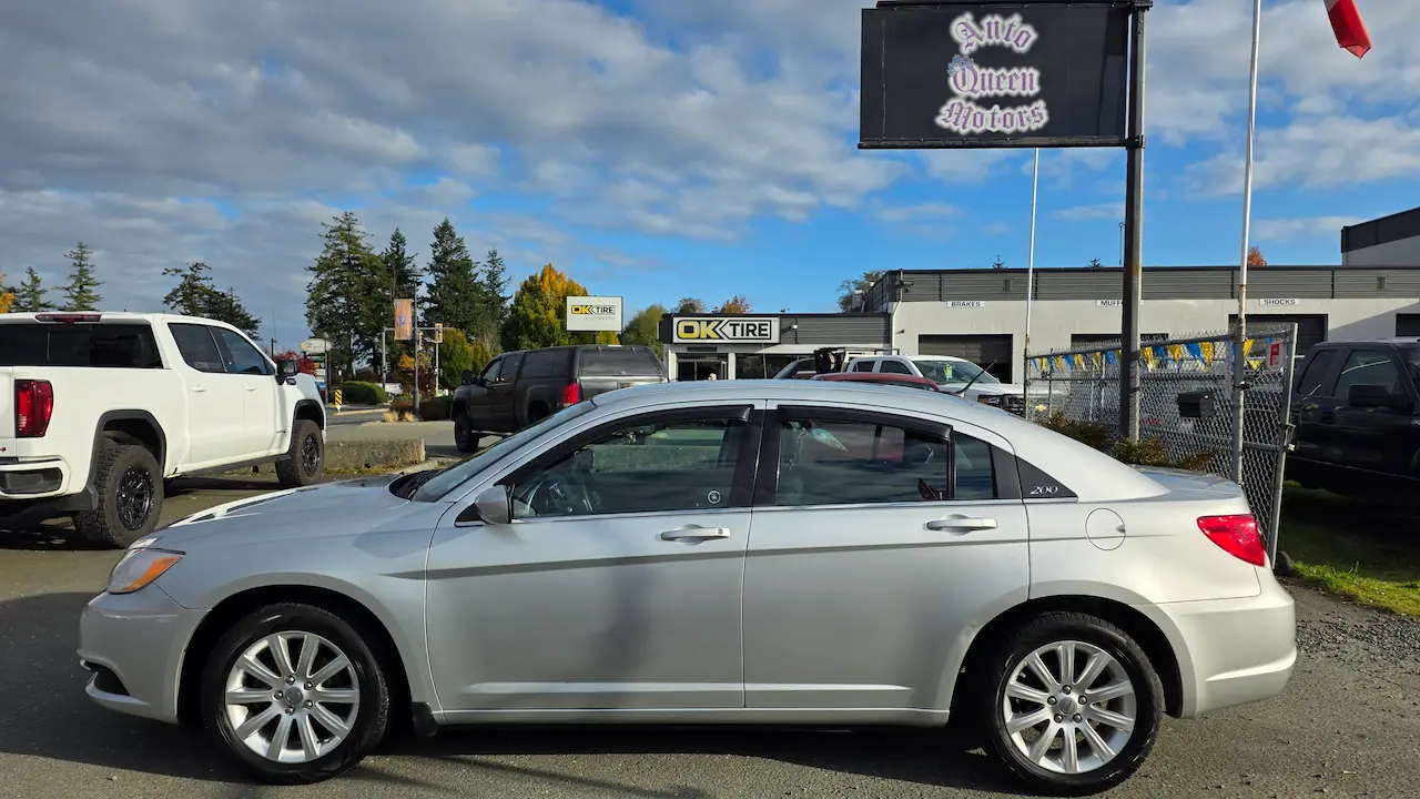 2011 Chrysler 200