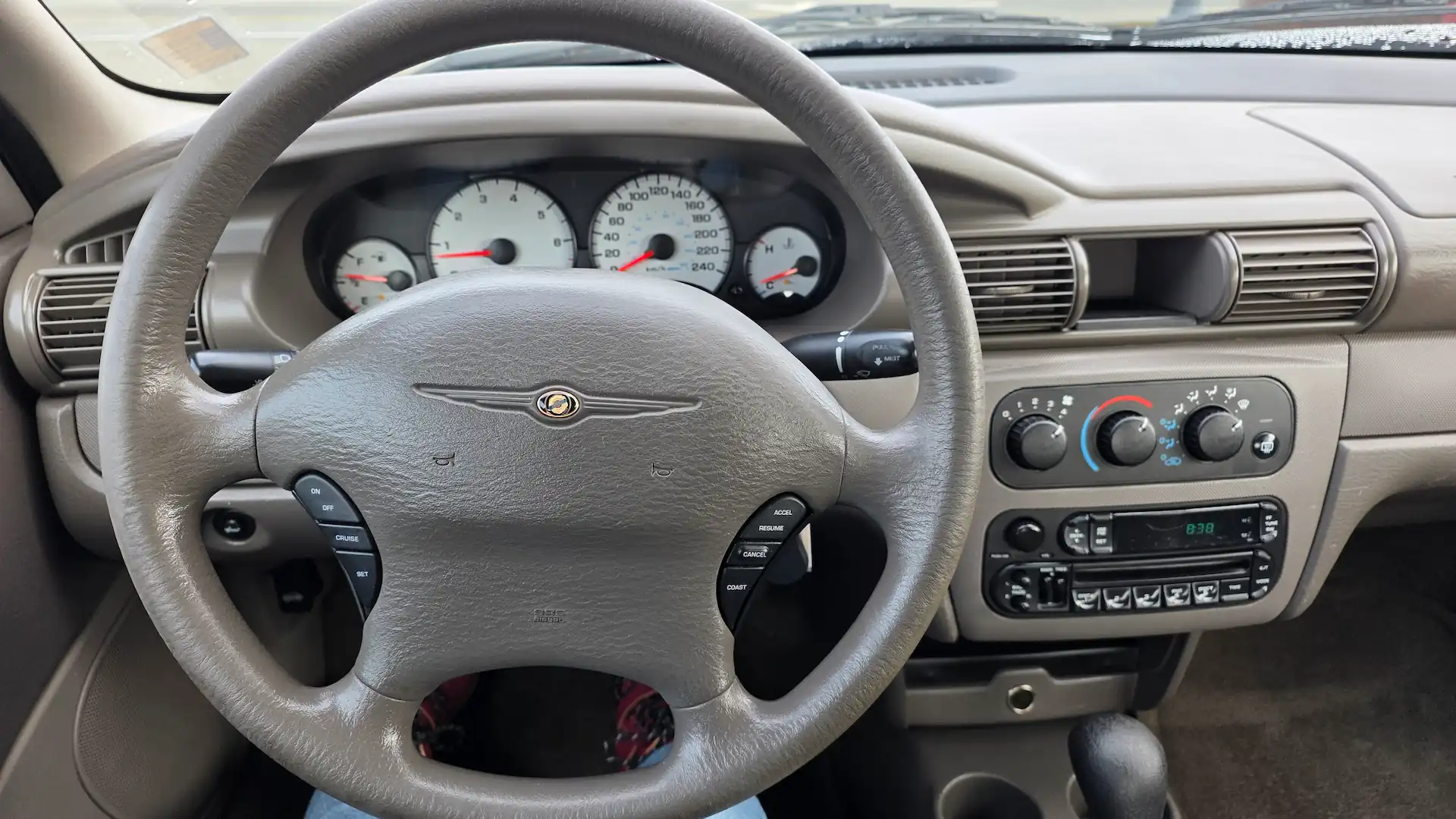 2003 Chrysler Sebring inside 2