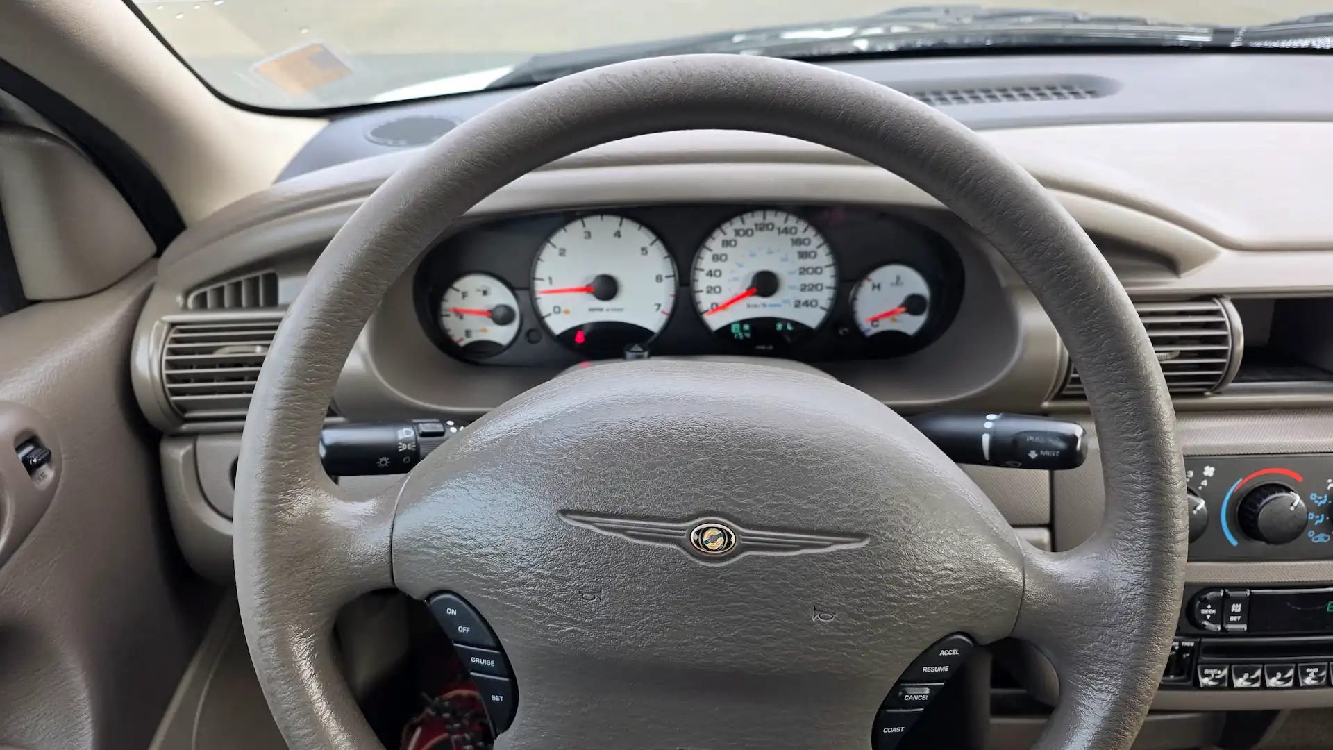 2003 Chrysler Sebring inside 3