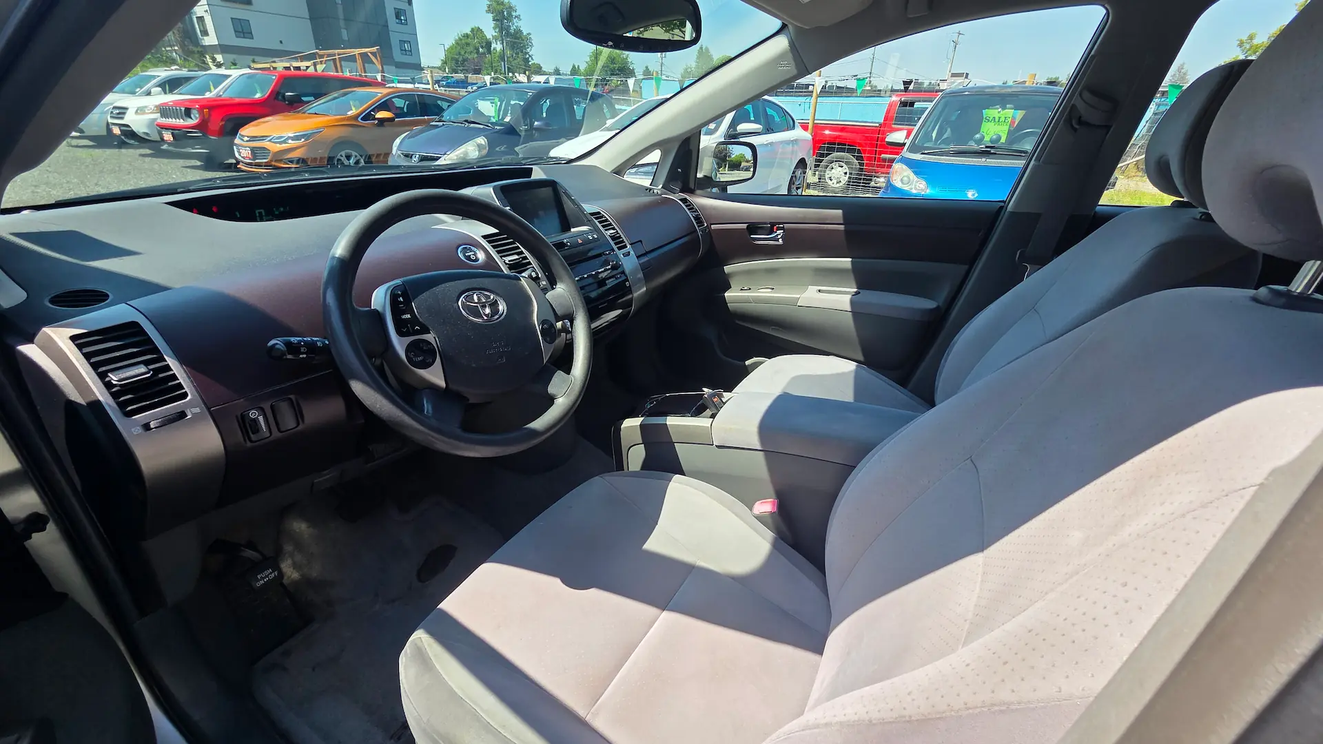 2004 Toyota prius Hybrid Inside 2