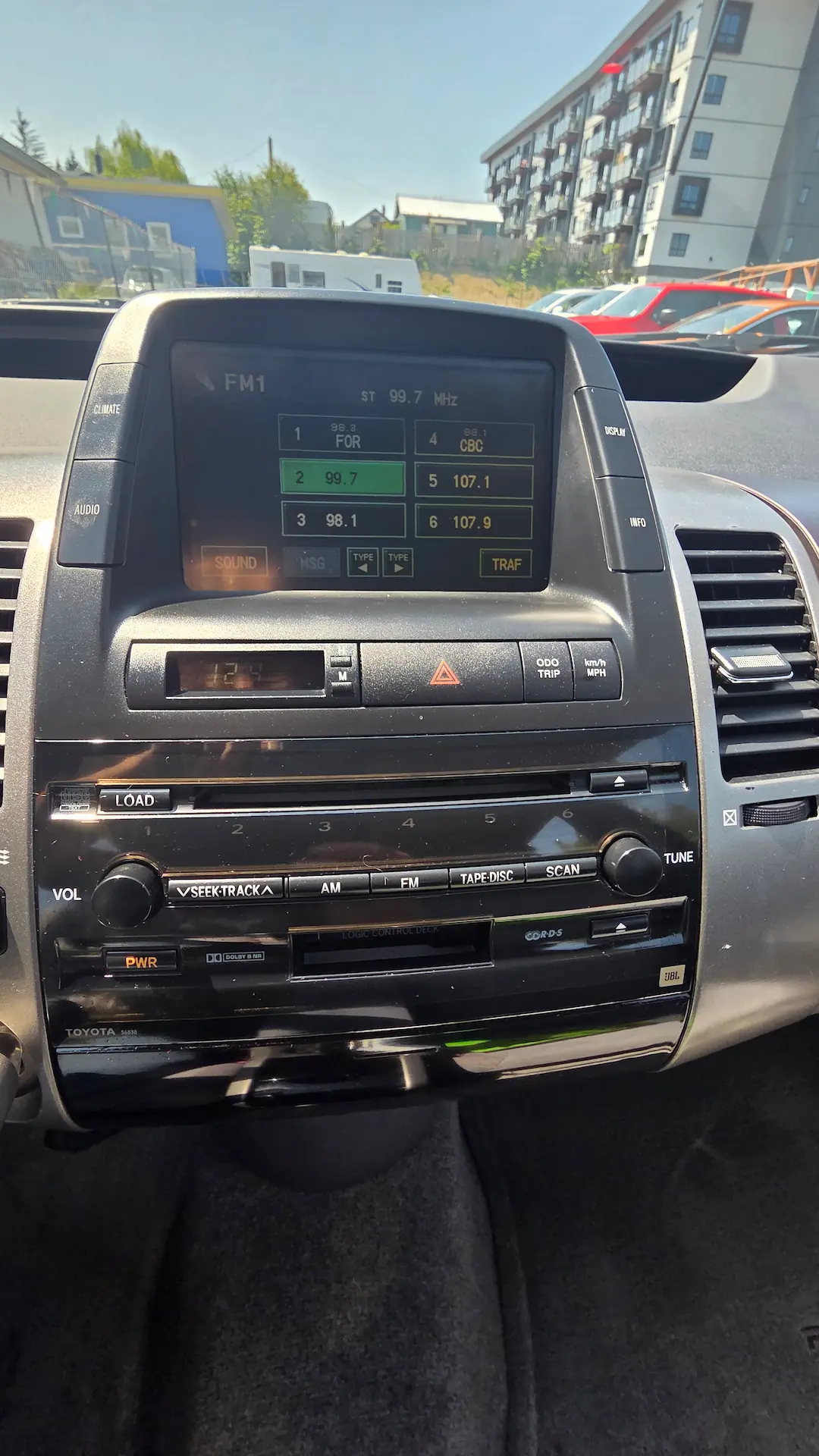 2004 Toyota prius Hybrid Inside 5
