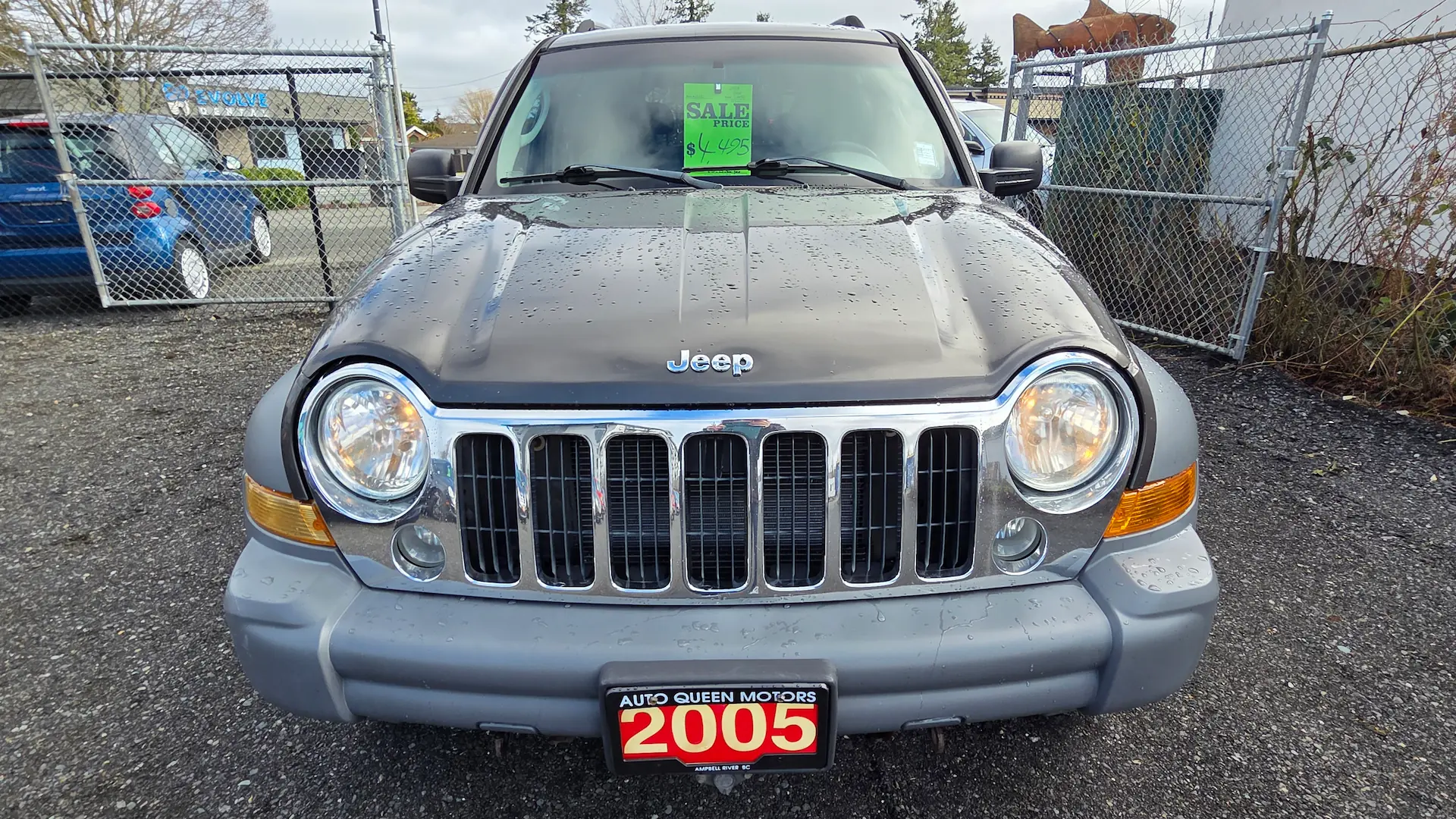2005 Jeep Liberty 4X4 Front