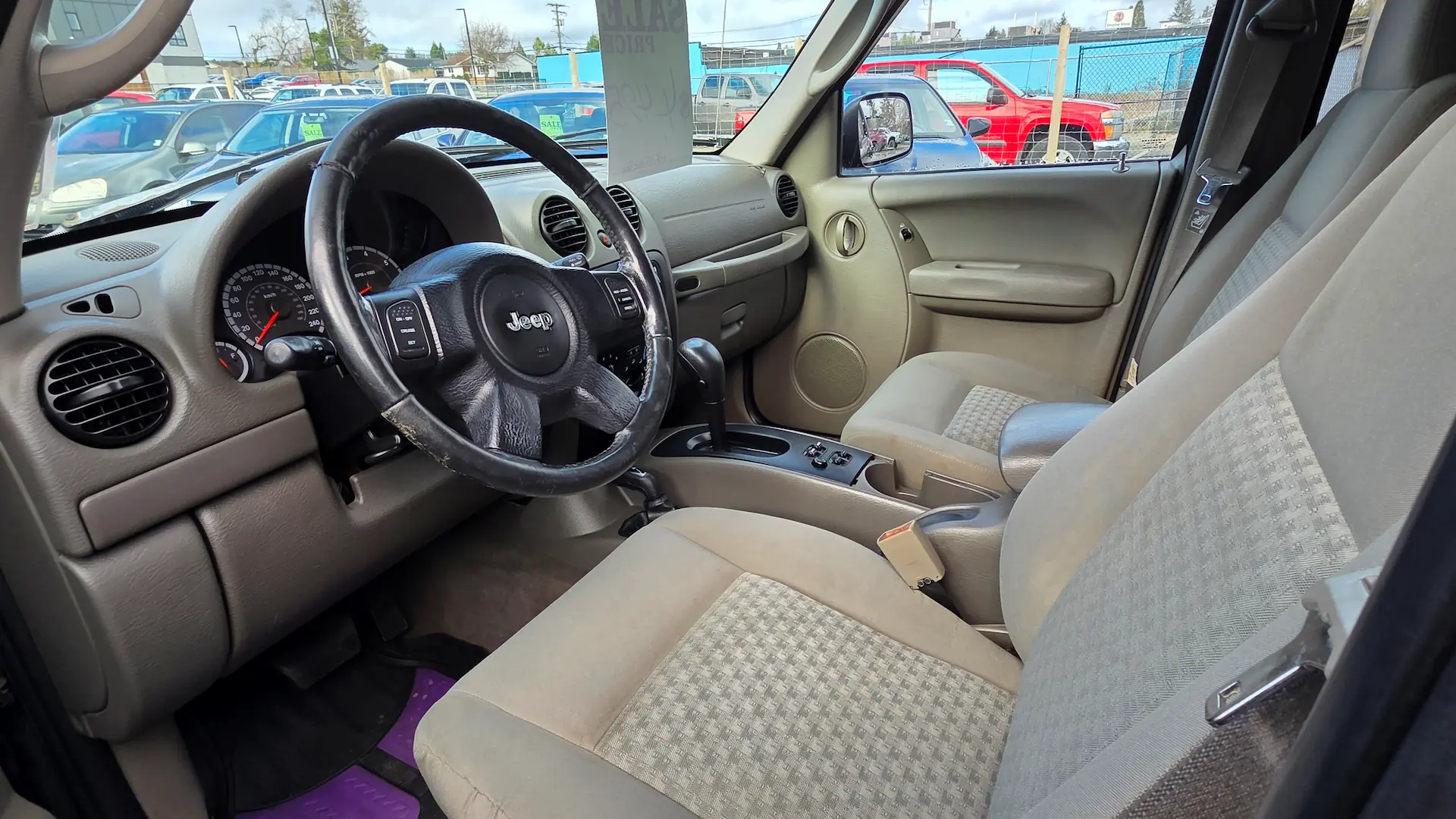 2005 Jeep Liberty 4X4 inside 2