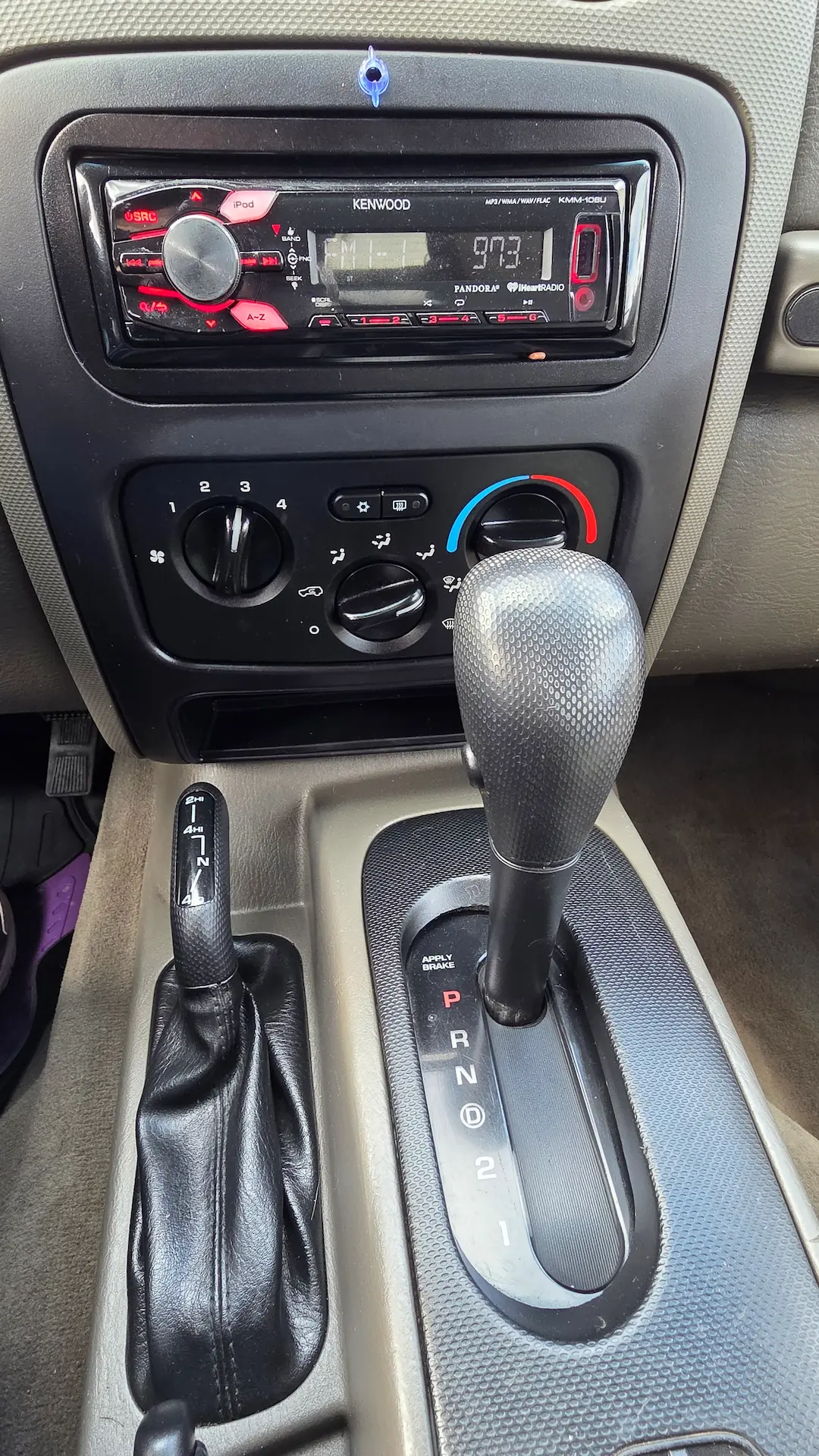 2005 Jeep Liberty 4X4 inside 5