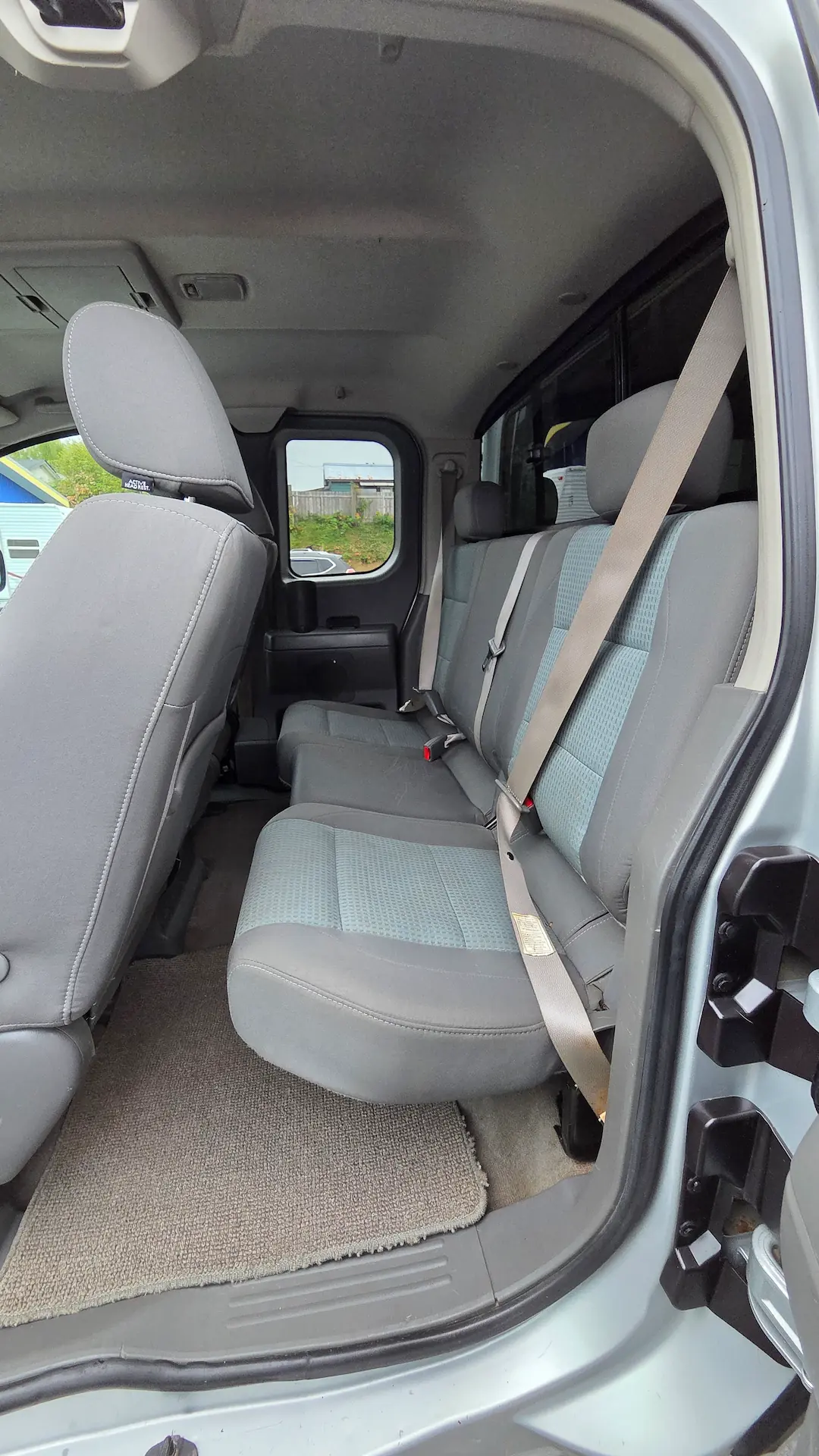 2006 Nissan Titan SE inside 1