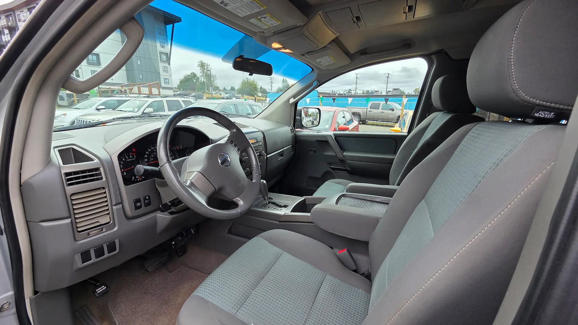 2006 Nissan Titan SE Inside 3