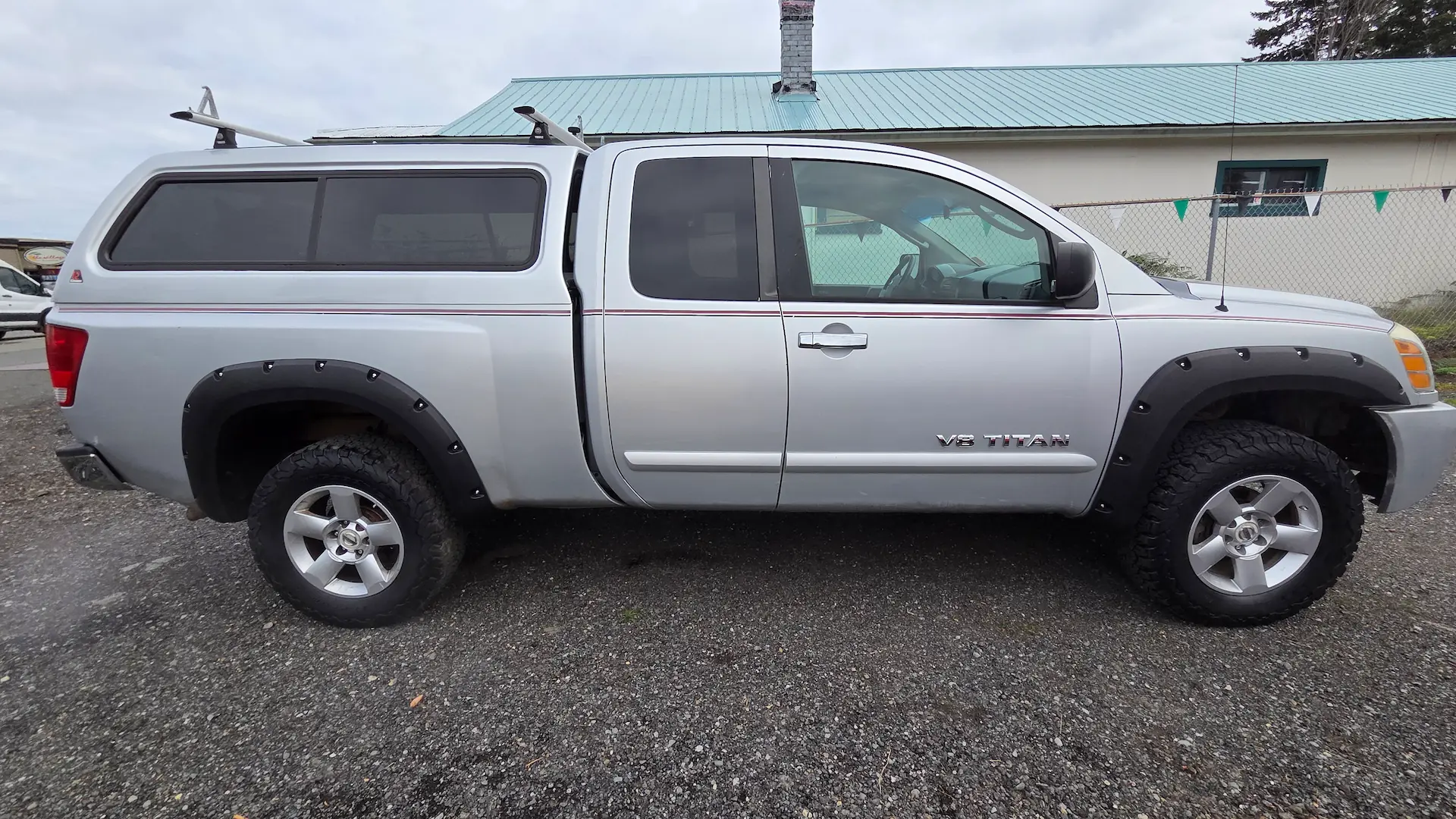 2006 Nissan Titan SE Side