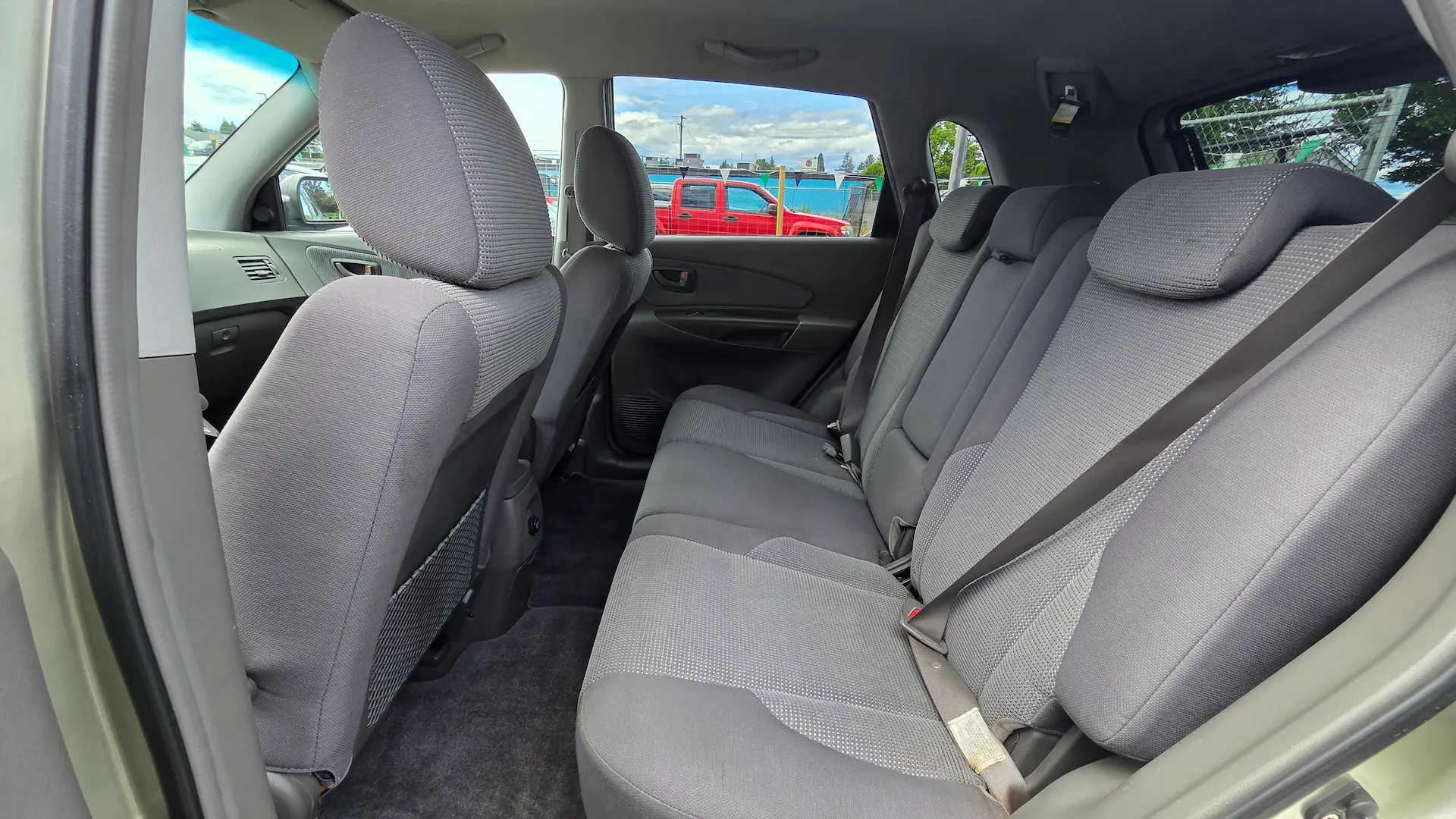 2007 Hyundai Tucson inside 1