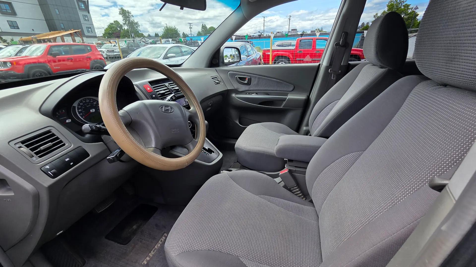 2007 Hyundai Tucson Inside 2