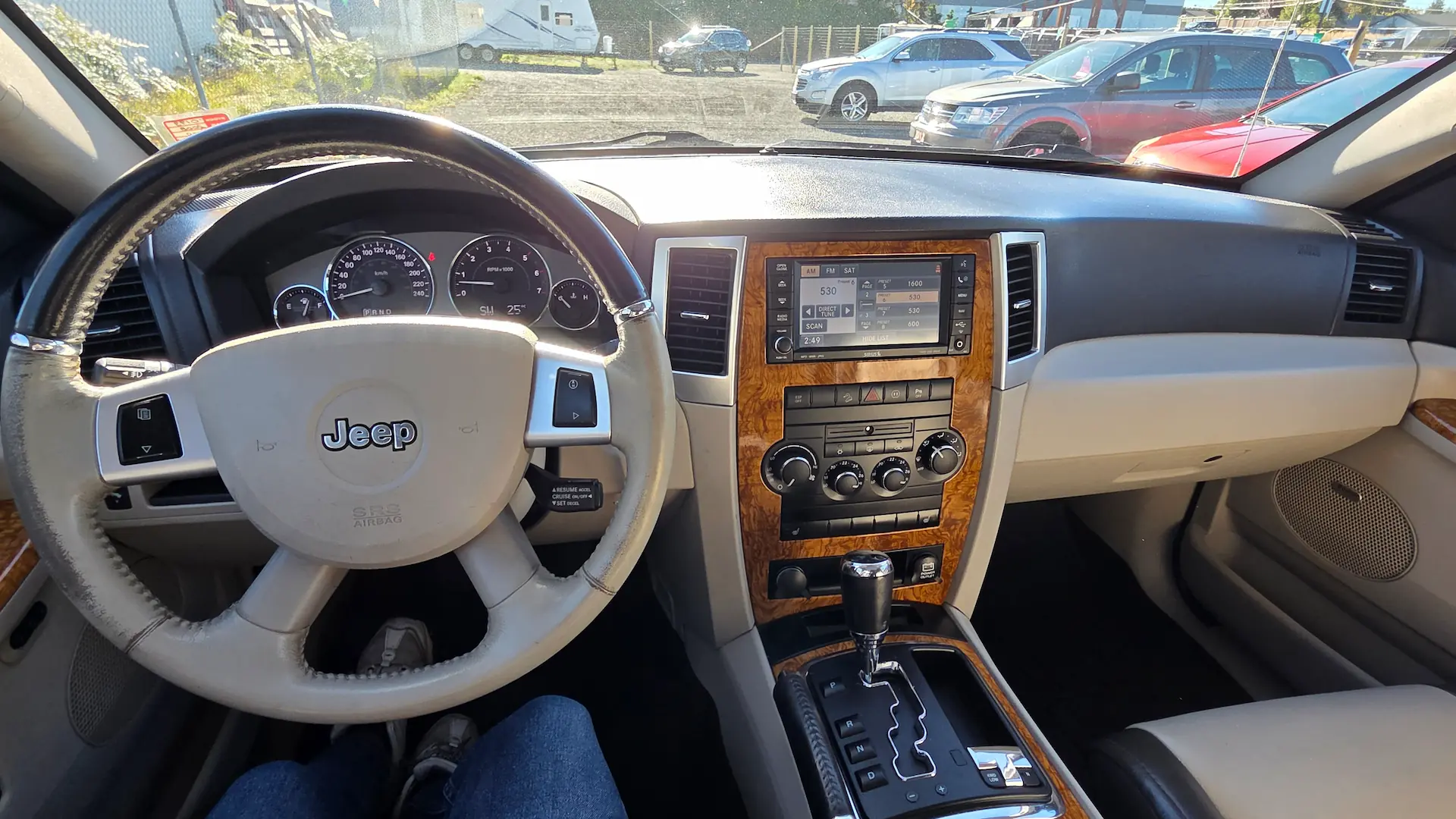 2008 Jeep Grand Cherokee Limited Inside 3