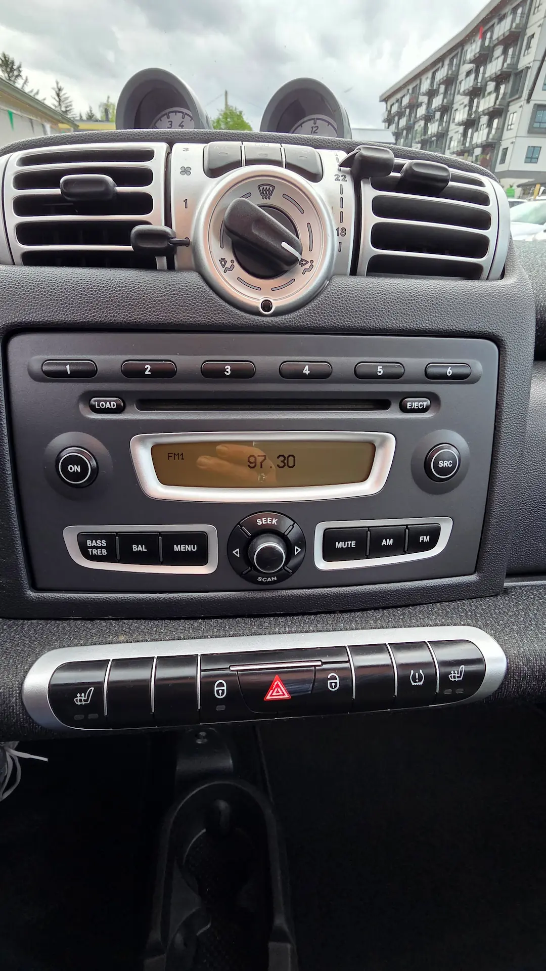 2008 Smart ForTwo inside 4