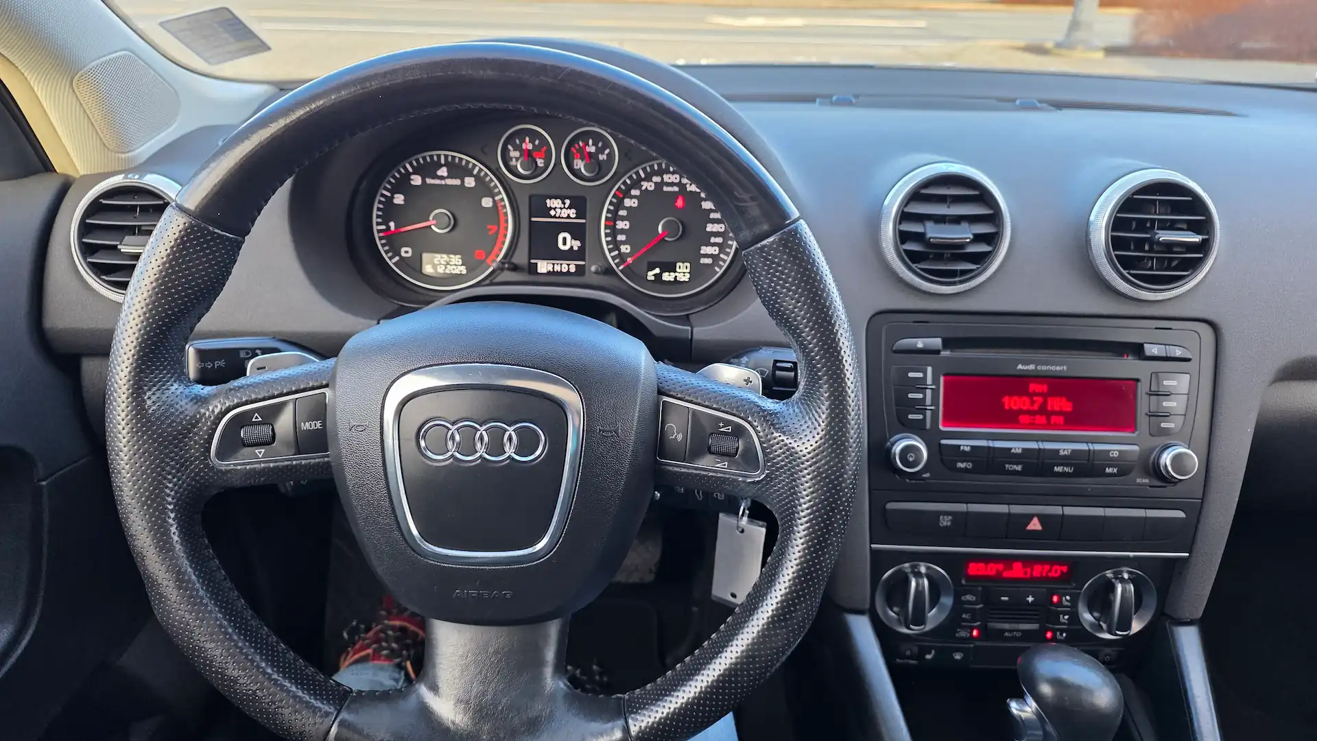 2009 Audi A3 inside 3
