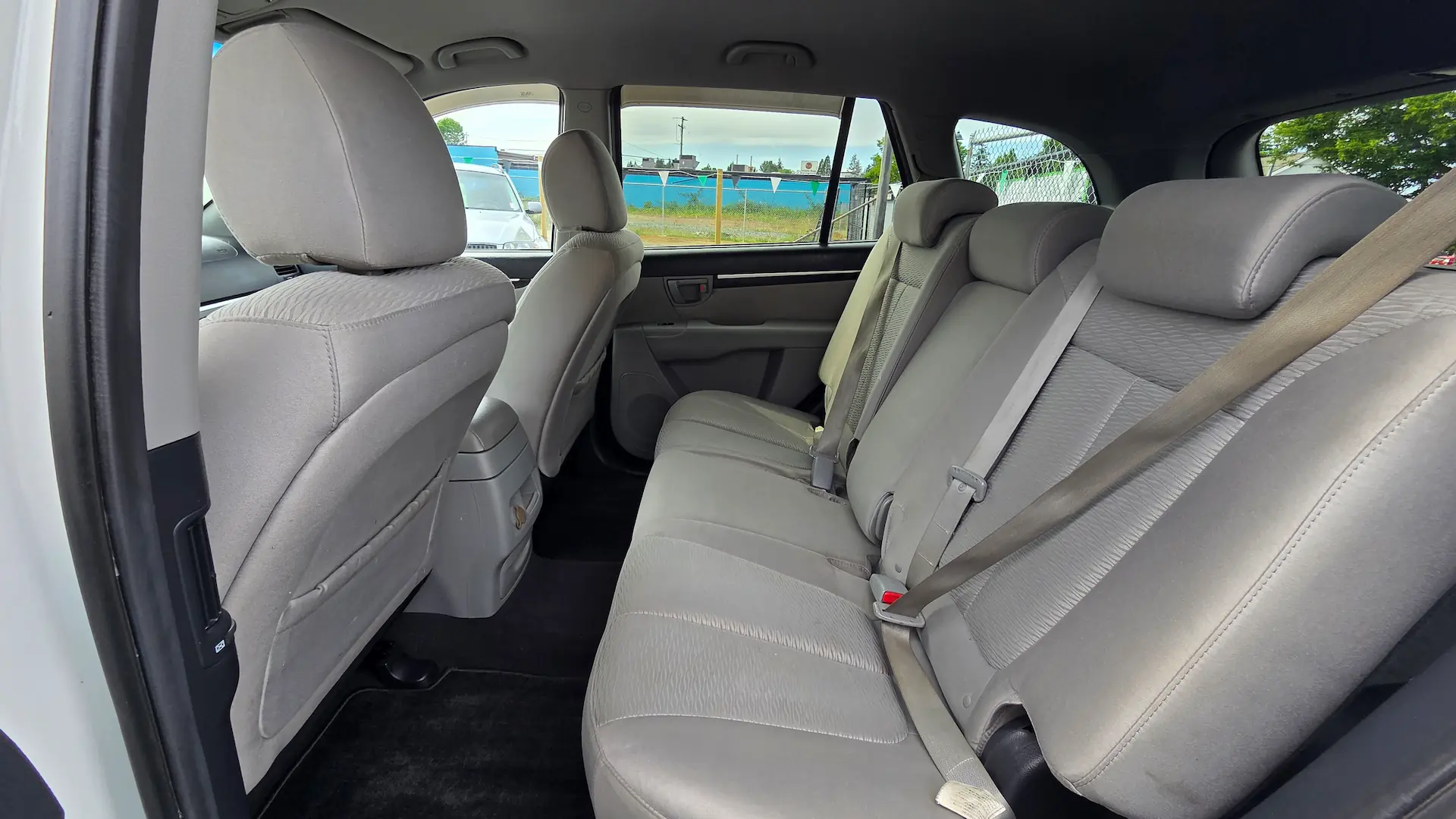 2009 Hyundai Santa Fe inside 1