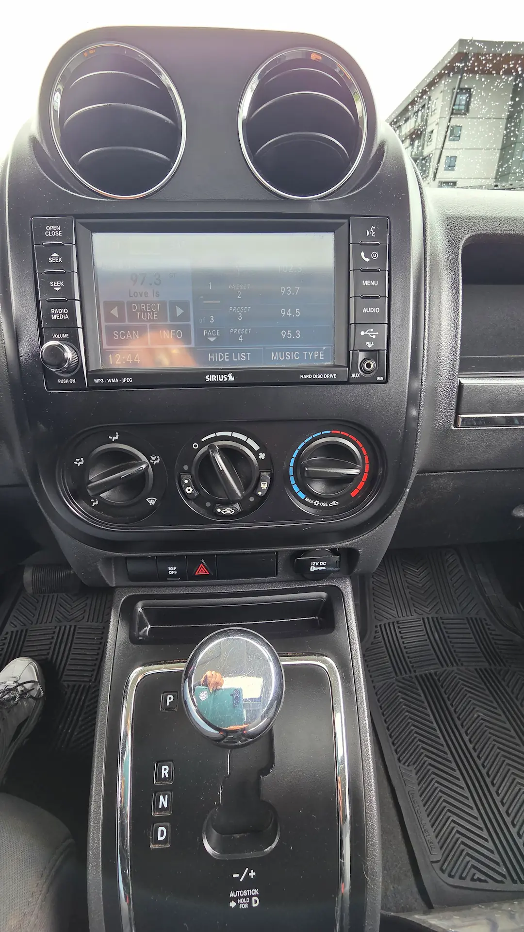 2009 Jeep Patriot Sport Inside 6