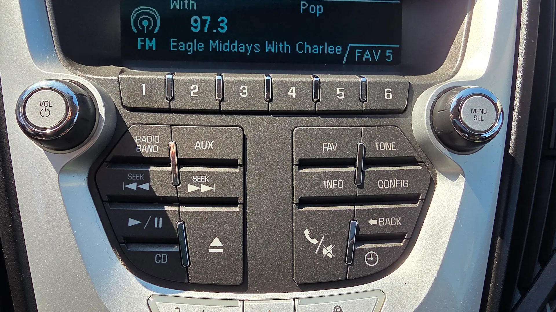 2010 Chevrolet Equinox LT Inside 5