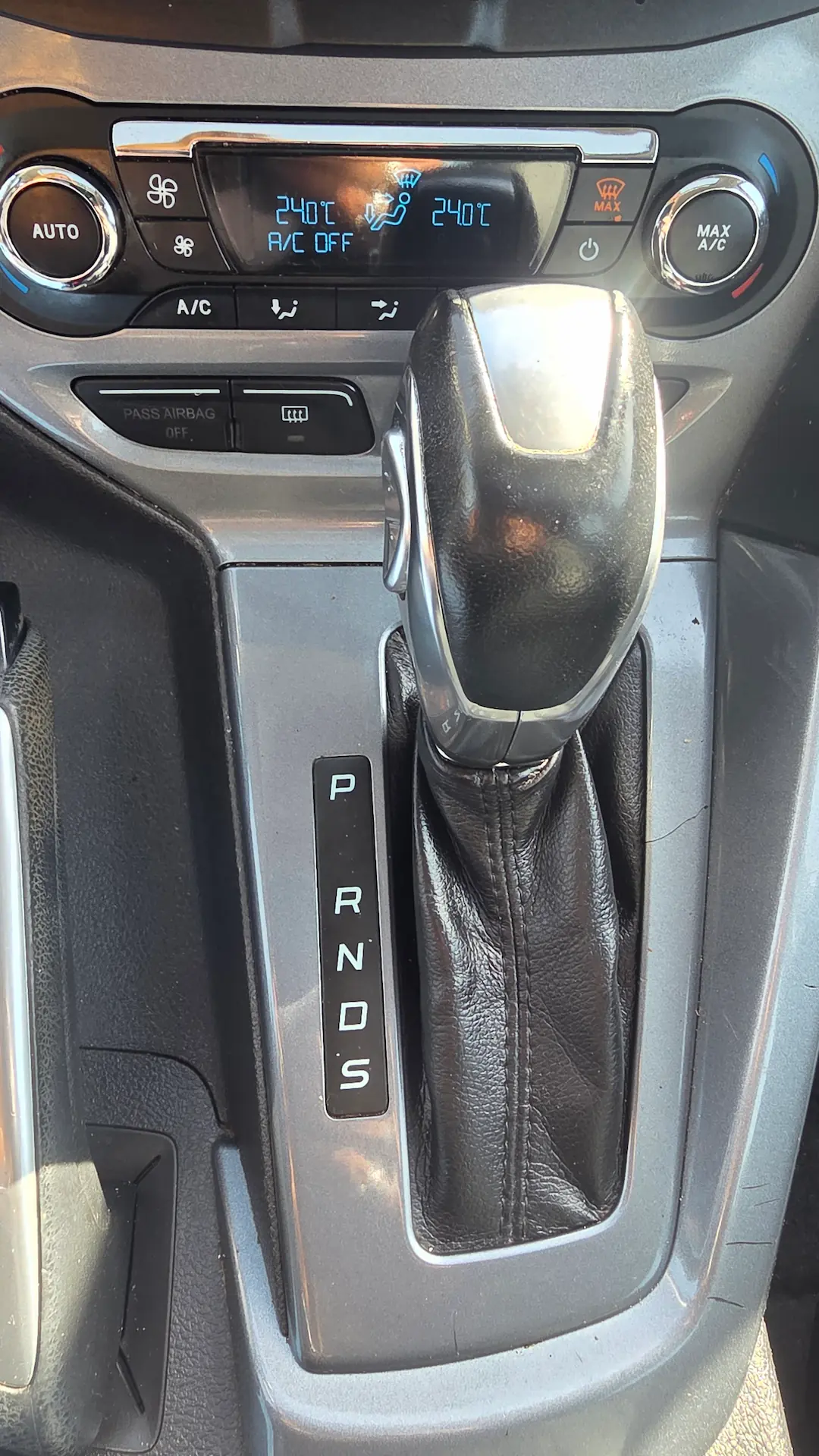 2012 Ford Focus Titanium Inside 4