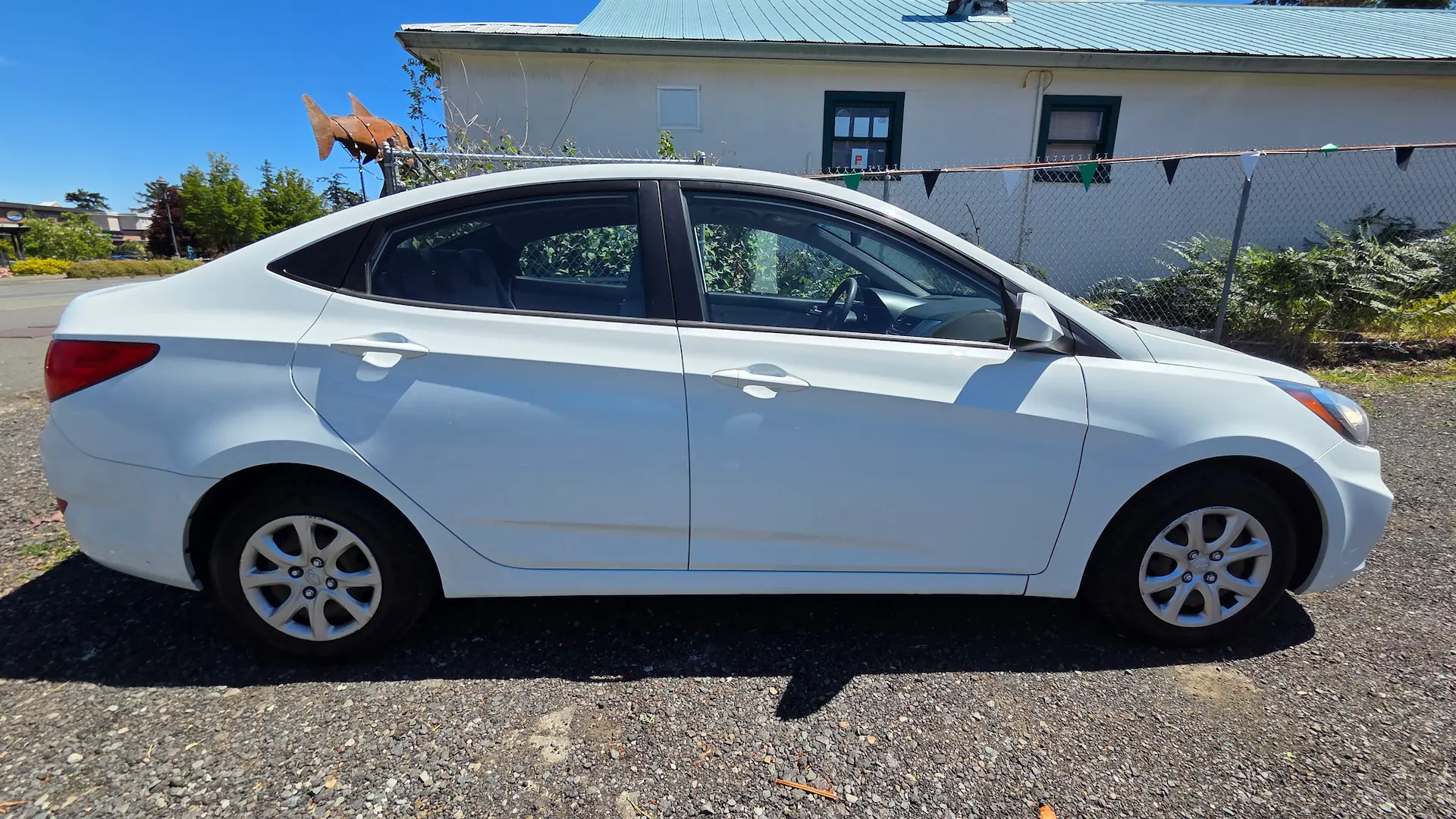 Hyundai Accent GL Side