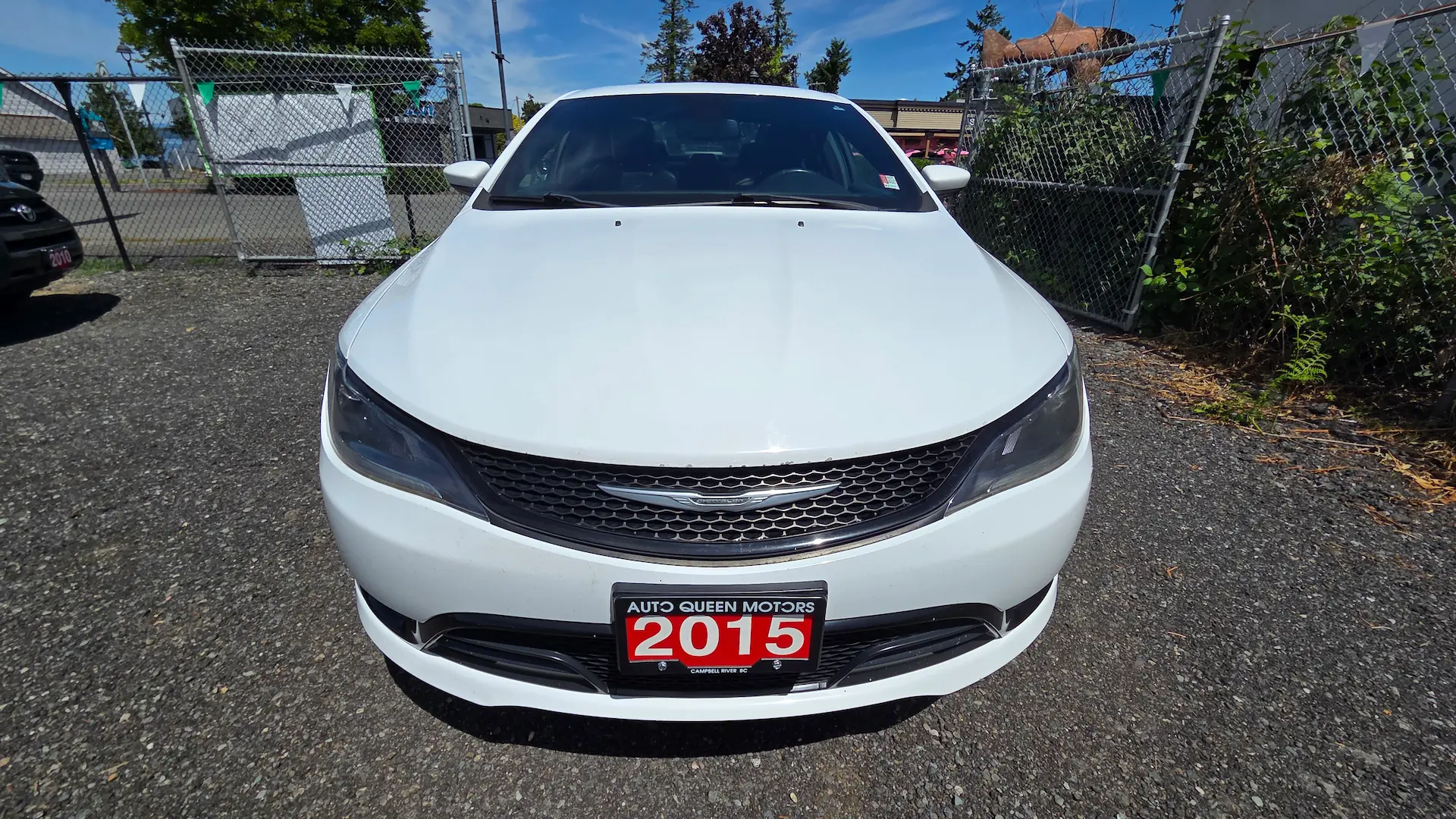2015 Chrysler 200S Front