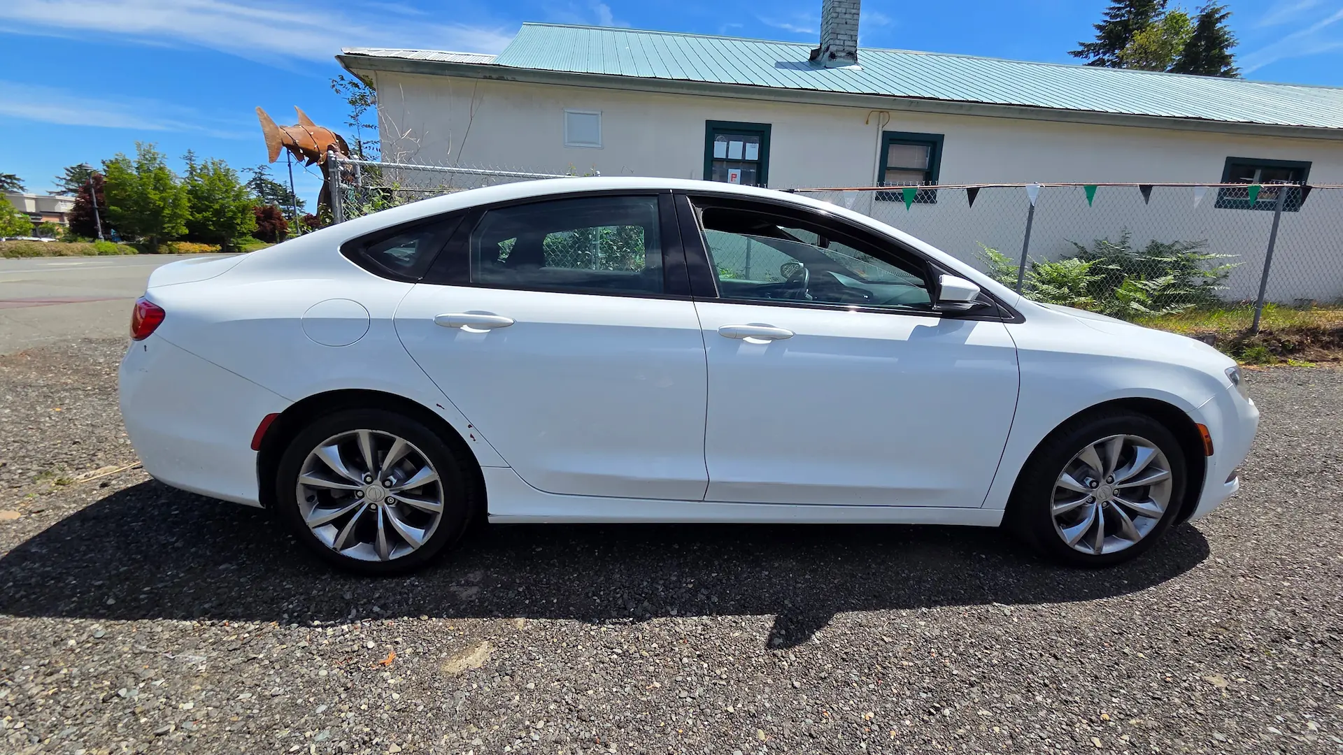 2015 Chrysler 200S Side