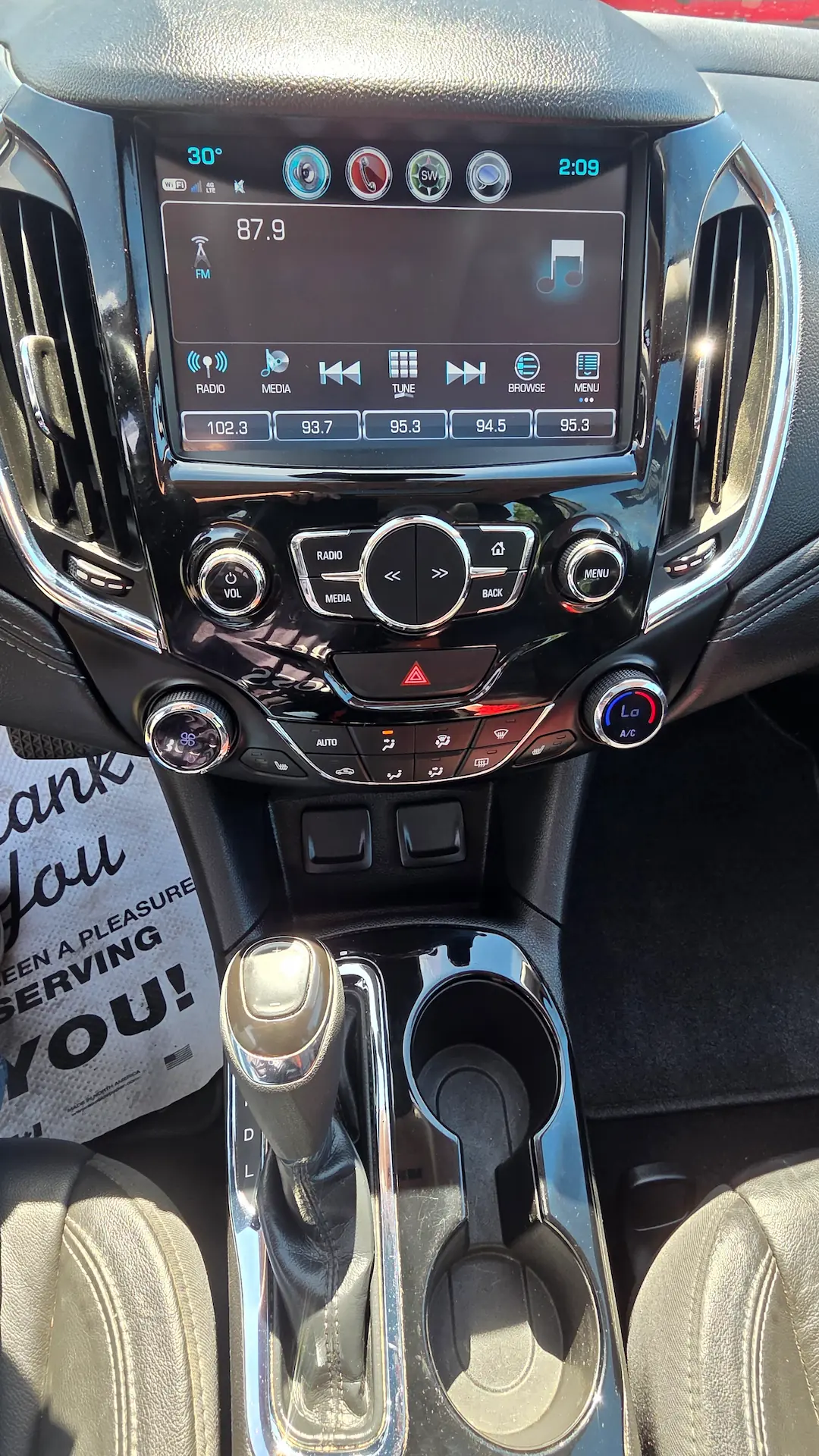 2017 Chevrolet Cruze Premier Inside 5