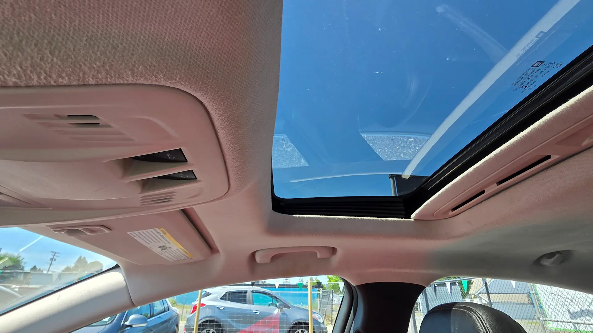 2017 Chevrolet Cruze Premier Inside 6
