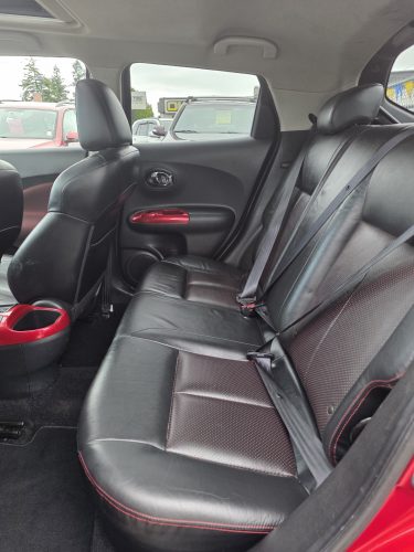 Nissan Juke inside 2