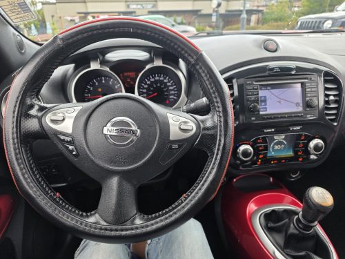 Nissan Juke inside 3