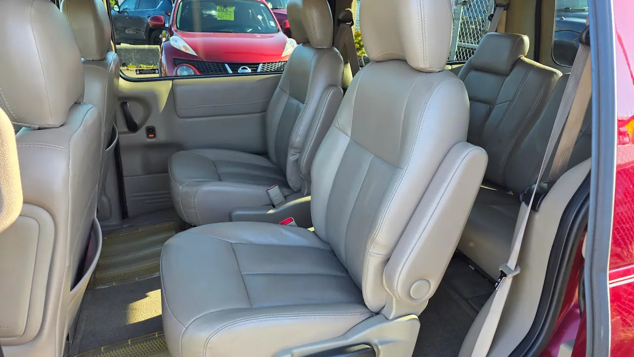 Oldsmobile Silhouette Inside 2