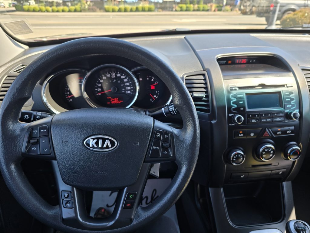 Sorento inside 3