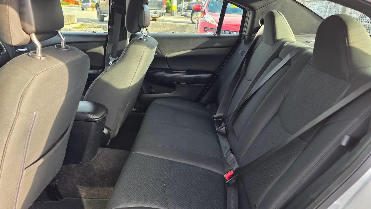 2011 Chrysler 200 inside 1