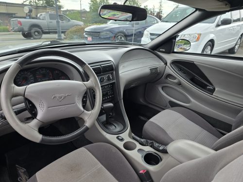 Ford Mustang Inside 1